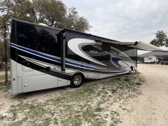2022 Thor Motor Coach Aria 4000, $ 265,000