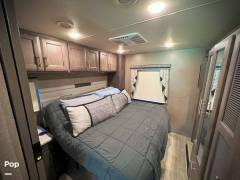 2022 Thor Motor Coach Miramar 34.6, $ 143,000
