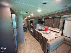 2022 Thor Motor Coach Miramar 34.6, $ 143,000