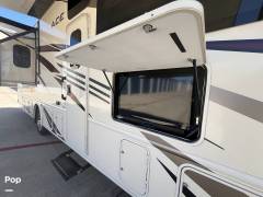 2018 Thor Motor Coach A.C.E. 32.1, $ 68,500