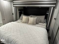 2022 Keystone Fuzion 428, $ 94,500