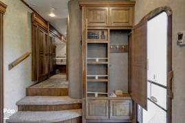 2015 CrossRoads Carriage 40RL, $ 40,000