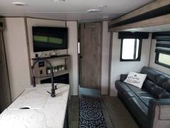 2021 Cherokee Alpha Wolf 33BHL, $ 40,000