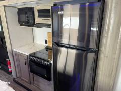 2021 Cherokee Alpha Wolf 33BHL, $ 40,000