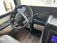 2022 Entegra Vision XL 34G, $ 131,900