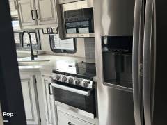 2022 Entegra Vision XL 34G, $ 131,900