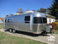 2018 Airstream International Signature 27FB, $ 54,995