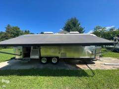 2018 Airstream International Signature 27FB, $ 54,995