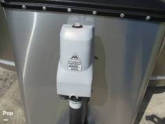 2018 Airstream International Signature 27FB, $ 54,995