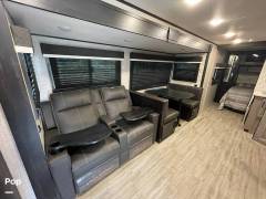 2022 Jayco Jay Feather 25RB Arctic Edition, $ 34,000