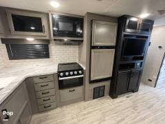 2022 Jayco Jay Feather 25RB Arctic Edition, $ 34,000