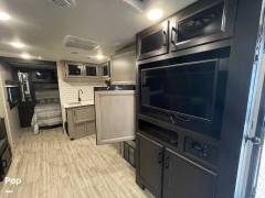 2022 Jayco Jay Feather 25RB Arctic Edition, $ 34,000
