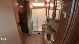 2015 Holiday Rambler Vacationer 36DBT, $ 75,000
