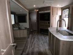 2022 Grand Design Imagine 3250BH, $ 40,000