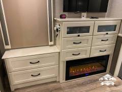 2022 Vanleigh RV Vilano 390LK, $ 80,000