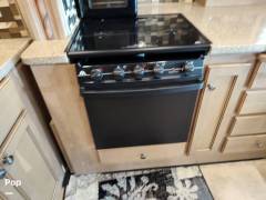 2018 Thor Motor Coach Windsport 34P, $ 74,000