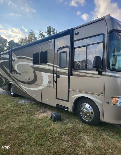 2010 Gulf Stream Independence 8383, $ 56,000