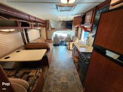 2012 Thor Motor Coach Freedom Elite 31R, $ 29,500