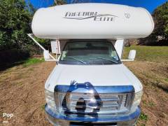 2012 Thor Motor Coach Freedom Elite 31R, $ 29,500