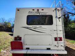 2012 Thor Motor Coach Freedom Elite 31R, $ 29,500