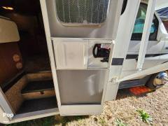 2012 Thor Motor Coach Freedom Elite 31R, $ 29,500
