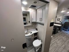 2023 Thor Motor Coach Miramar 37.1, $ 140,000