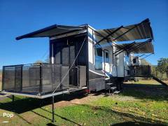 2021 Keystone Fuzion 424, $ 69,000