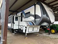 2021 Keystone Carbon 348, $ 50,000