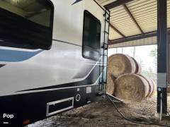 2021 Keystone Carbon 348, $ 50,000
