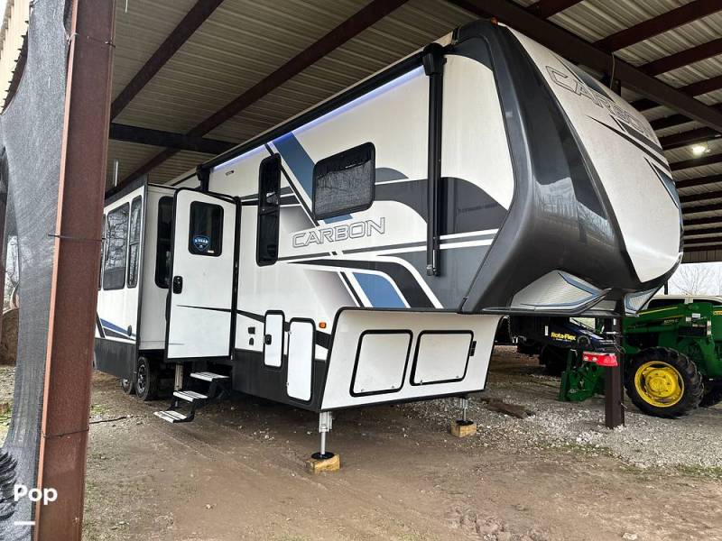 2021 Keystone Carbon 348, $ 50,000