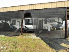 2021 Keystone Carbon 348, $ 50,000