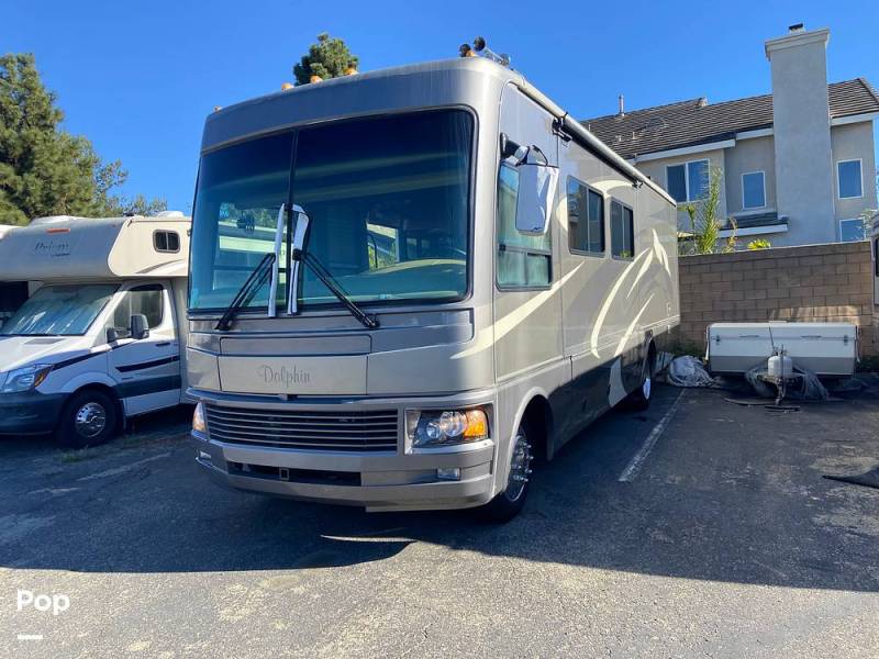 2006 National RV Dolphin 5320 (Built for Boondocki, $ 45,000