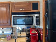 2006 National RV Dolphin 5320 (Built for Boondocki, $ 45,000