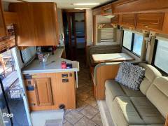 2006 National RV Dolphin 5320 (Built for Boondocki, $ 45,000