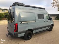 2022 Winnebago Revel 44E 4x4, $ 124,400
