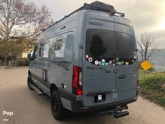 2022 Winnebago Revel 44E 4x4, $ 124,400