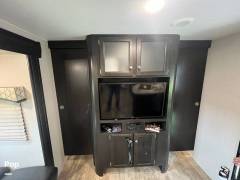 2019 Venture RV SportTrek ST270VBH, $ 19,250