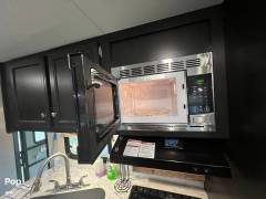 2019 Venture RV SportTrek ST270VBH, $ 19,250