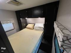 2019 Venture RV SportTrek ST270VBH, $ 19,250