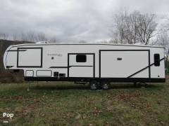 2023 Forest River Cardinal Red 36MB, $ 64,000