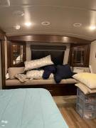2019 Jayco Pinnacle 36SSWS, $ 56,000