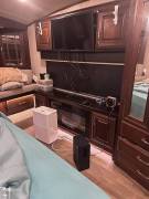 2019 Jayco Pinnacle 36SSWS, $ 56,000