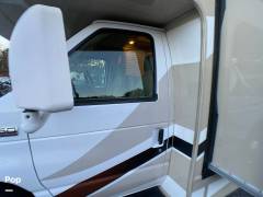 2018 Thor Motor Coach Four Winds 30D, $ 60,000