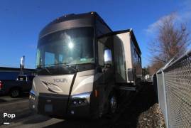 2008 Winnebago Tour 40TD, $ 100,000