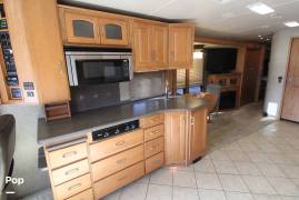 2008 Winnebago Tour 40TD, $ 100,000