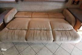 2008 Winnebago Tour 40TD, $ 100,000