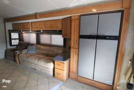 2008 Winnebago Tour 40TD, $ 100,000