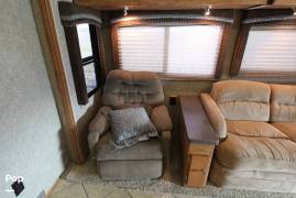 2008 Winnebago Tour 40TD, $ 100,000