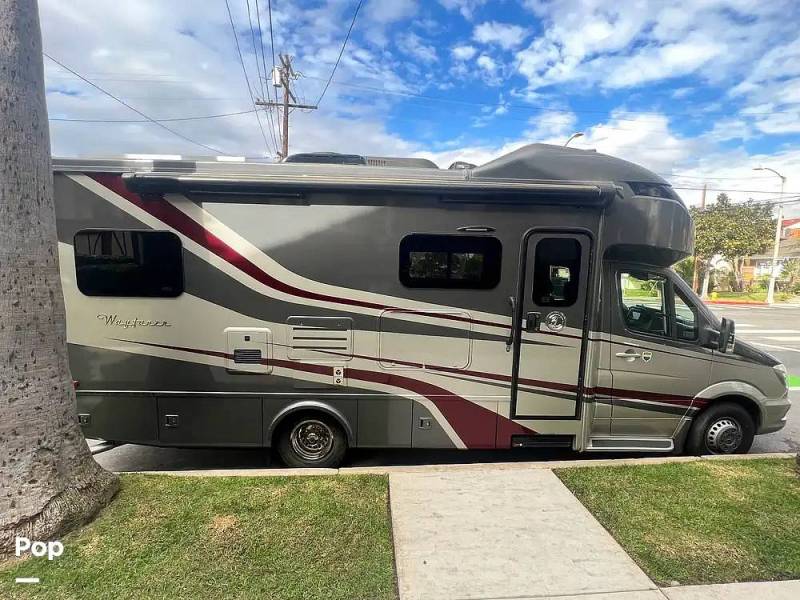 2019 Tiffin Wayfarer 25QW, $ 99,974