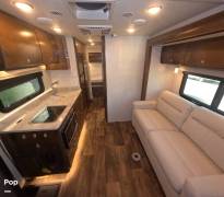 2019 Tiffin Wayfarer 25QW, $ 99,974